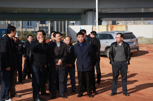 副市長宋鈾一行調(diào)研我司昌南大道、洪都大道快速路改造項(xiàng)目